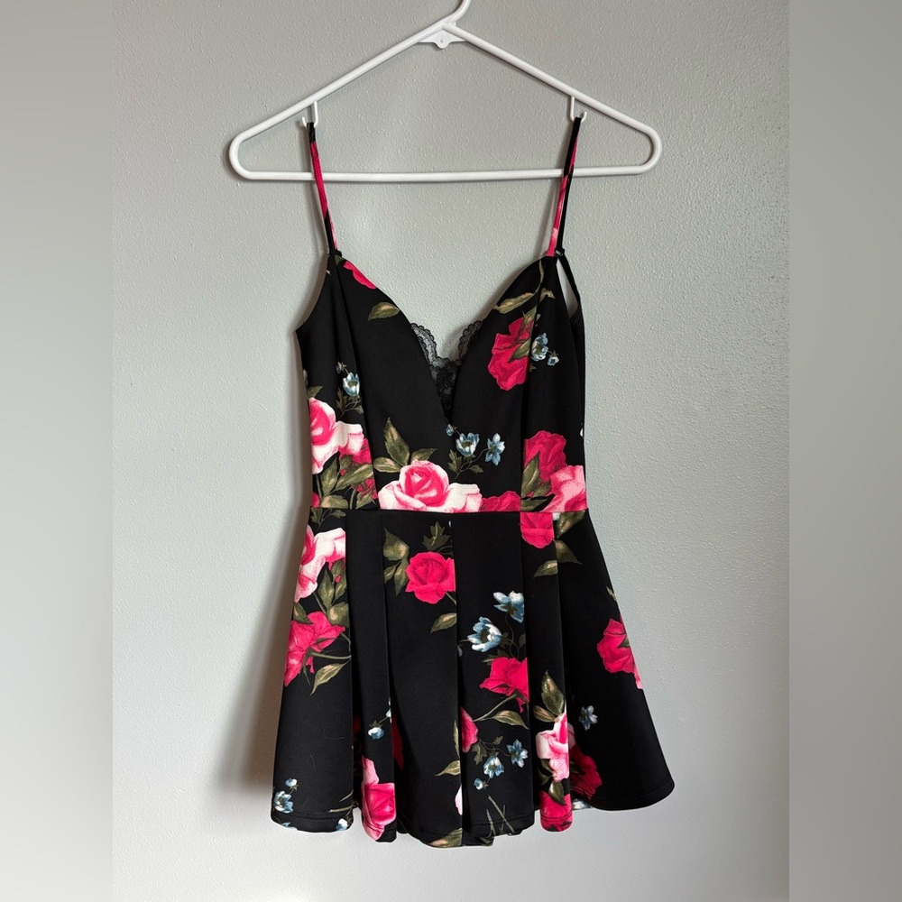 Windsor Floral Dress size small
